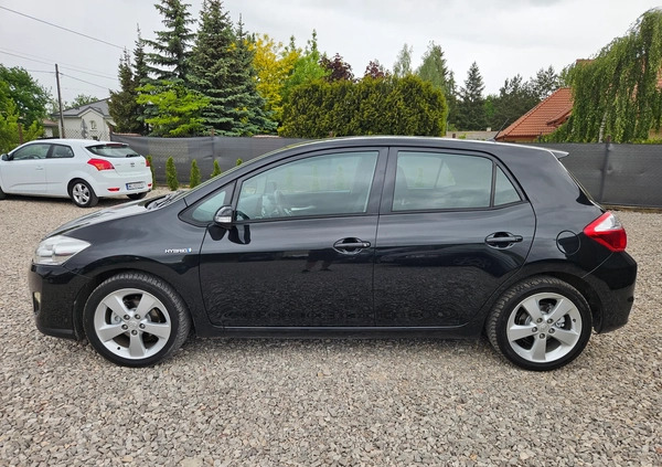 Toyota Auris cena 31900 przebieg: 247786, rok produkcji 2012 z Warszawa małe 172